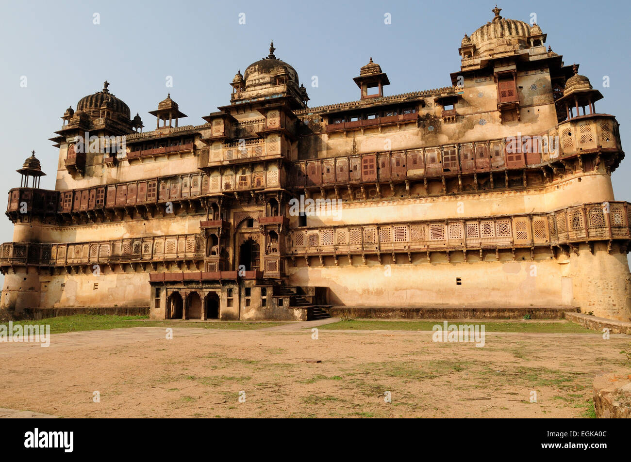 17. Jahrhundert Jahangir Mahal Palace Orchha Madyha Pradesh, Indien Stockfoto