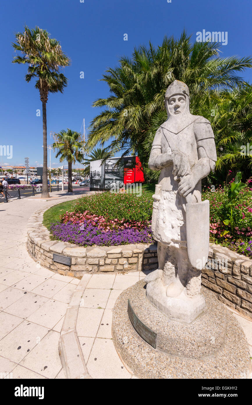 Frankreich, Cote d ' Azur, Saint-Raphael Ritter Skulptur an der promenade Stockfoto