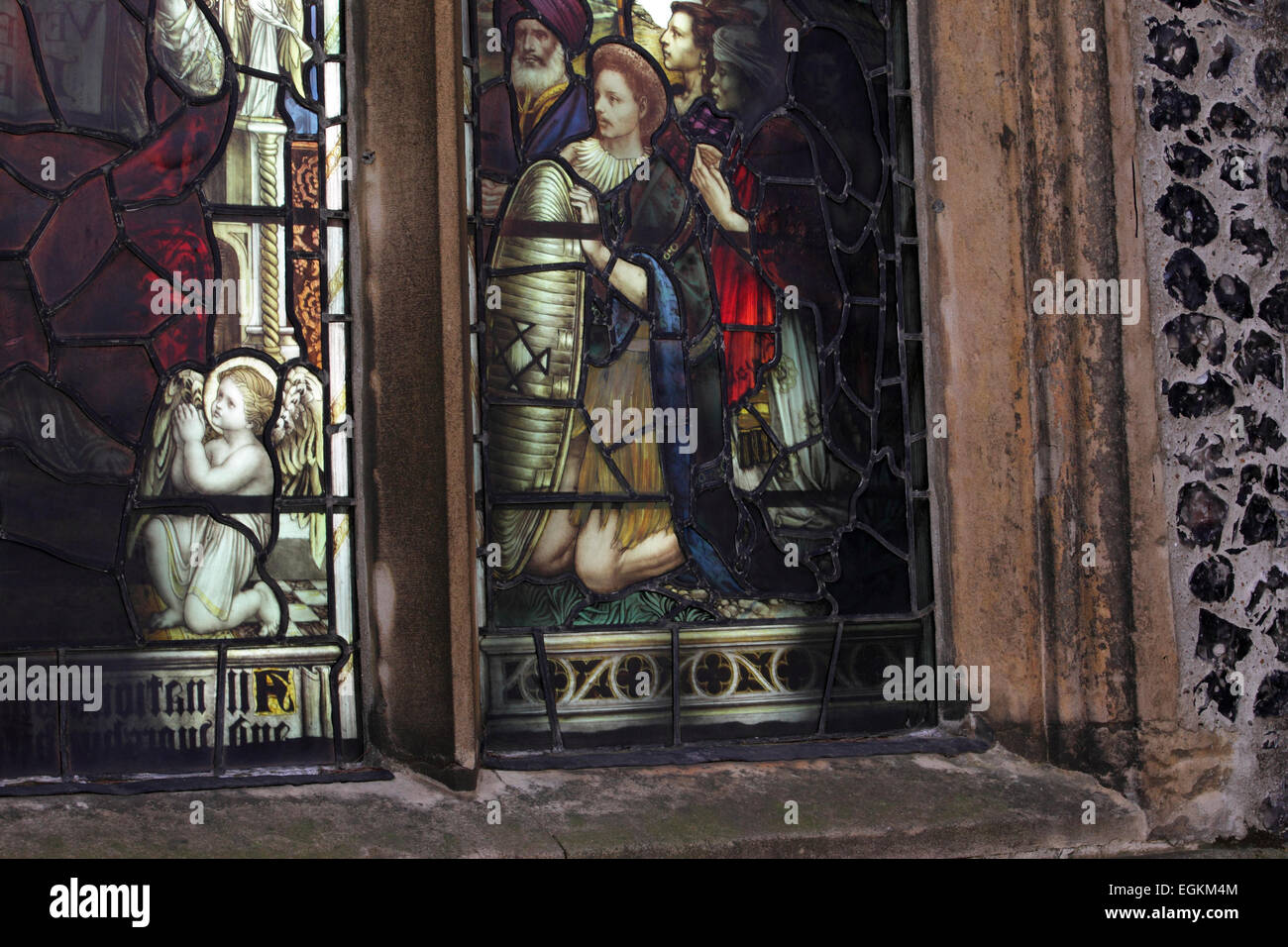 Buntglas-Fensterdetail, St. Mary Parish Church, Woodbridge, Suffolk Stockfoto