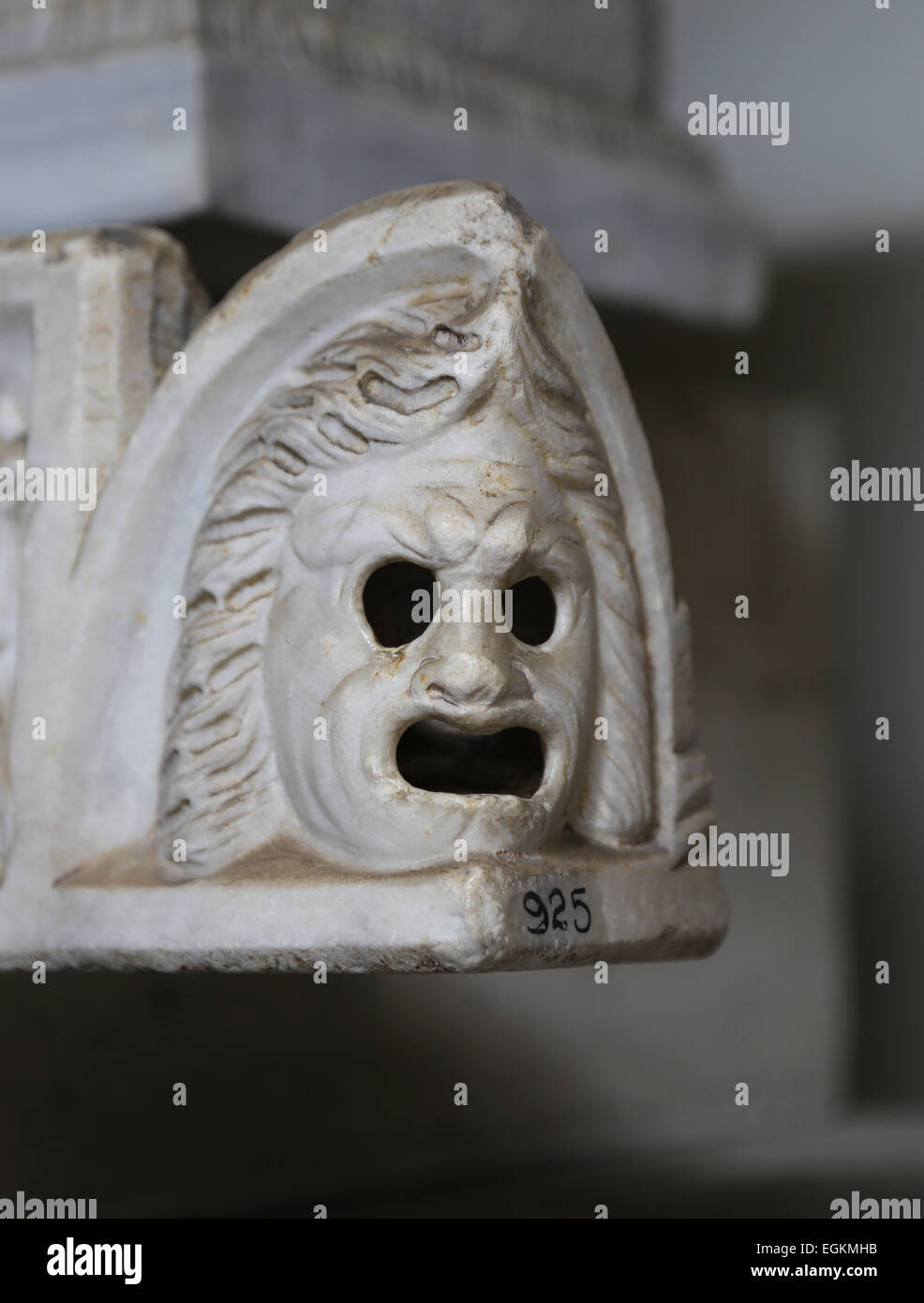 Römische Kunst. Theatralische Maske. Sarkophag. Detail. Vatikan Museum. Vatikan-Stadt. Stockfoto