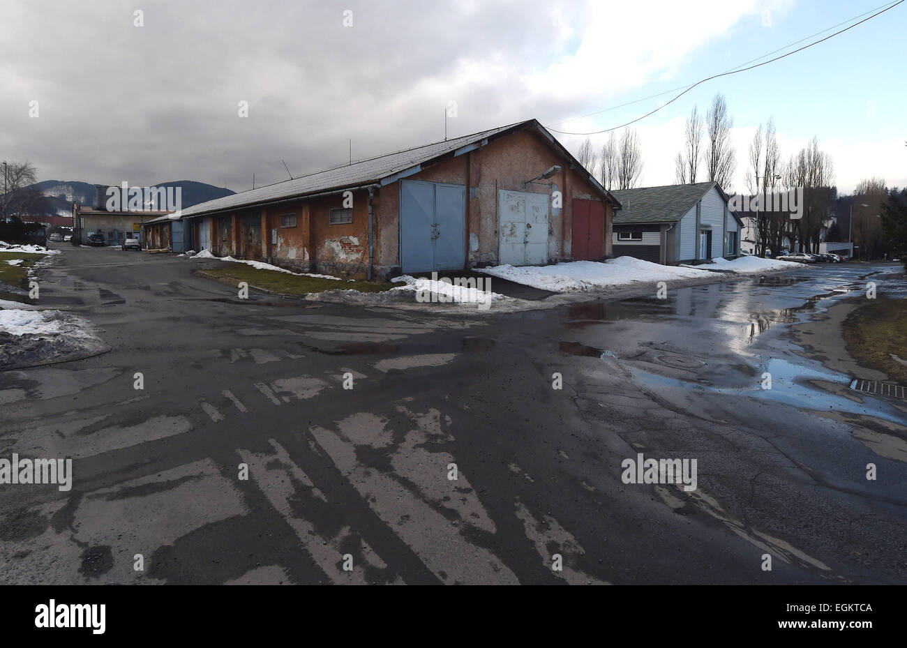 Ehemaligen Kaserne sowjetischen Bereich im Frenstat Pod Radhostem, Tschechische Republik, auf Montag, 23. Februar 2015, fünfzehn Jahre nach Abzug der sowjetischen Armee in bereitgestellte Tschechoslowakei am 26. Februar 1990 Truppen abgebildet. (Foto/Jaroslav Ozana CTK) Stockfoto