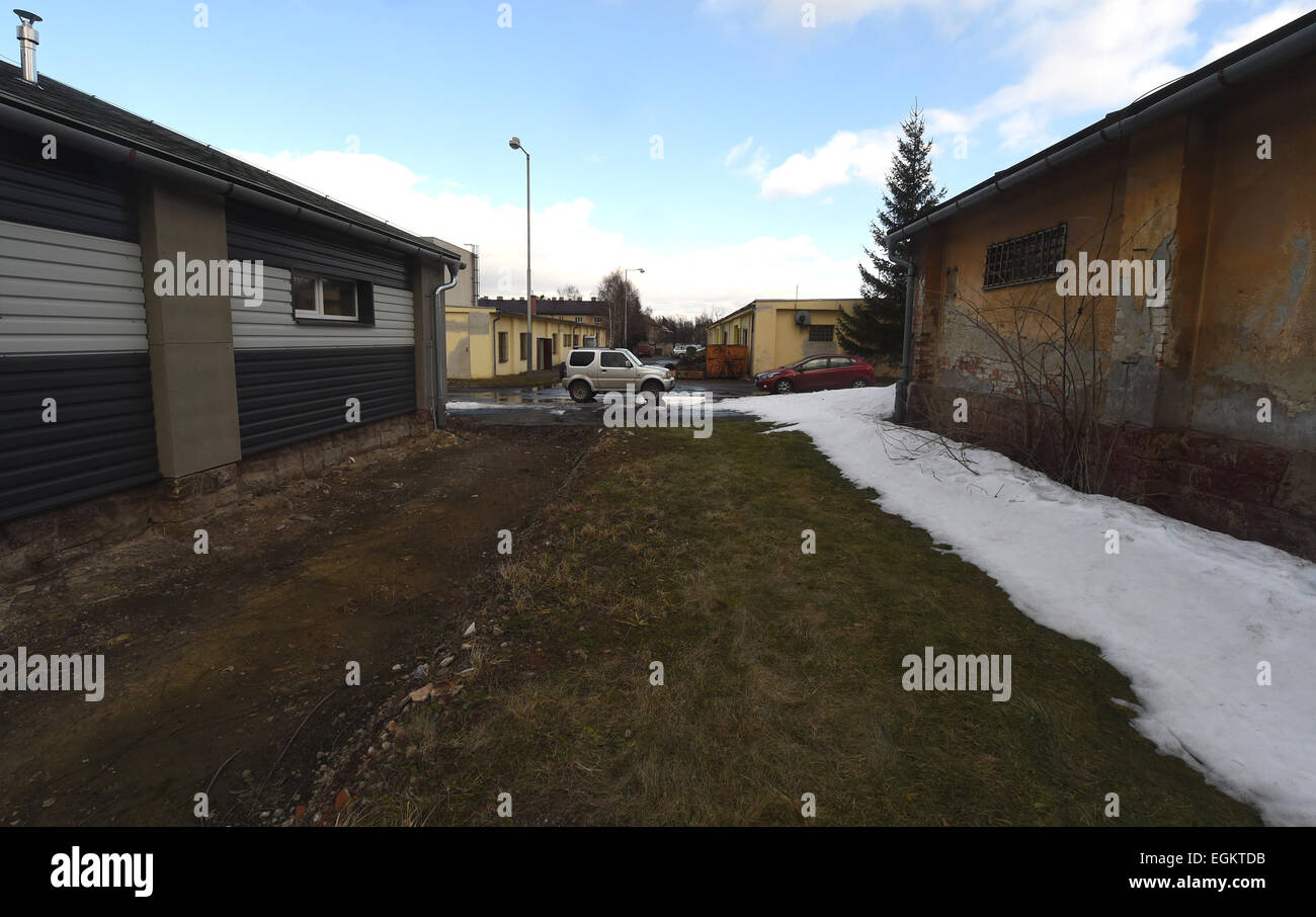 Ehemaligen Kaserne sowjetischen Bereich im Frenstat Pod Radhostem, Tschechische Republik, auf Montag, 23. Februar 2015, fünfzehn Jahre nach Abzug der sowjetischen Armee in bereitgestellte Tschechoslowakei am 26. Februar 1990 Truppen abgebildet. (Foto/Jaroslav Ozana CTK) Stockfoto