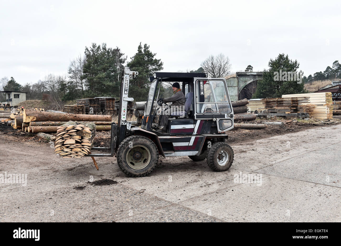 Ehemalige sowjetische Armee Truppenübungsplatz Ralsko, Tschechische Republik, im Bild Dienstag, 17. Februar 2015, fünfundzwanzig Jahre nach Abzug der sowjetischen Armee in bereitgestellte Tschechoslowakei im Jahr 1991 Truppen. (CTK Foto/Radek Petrasek) Stockfoto