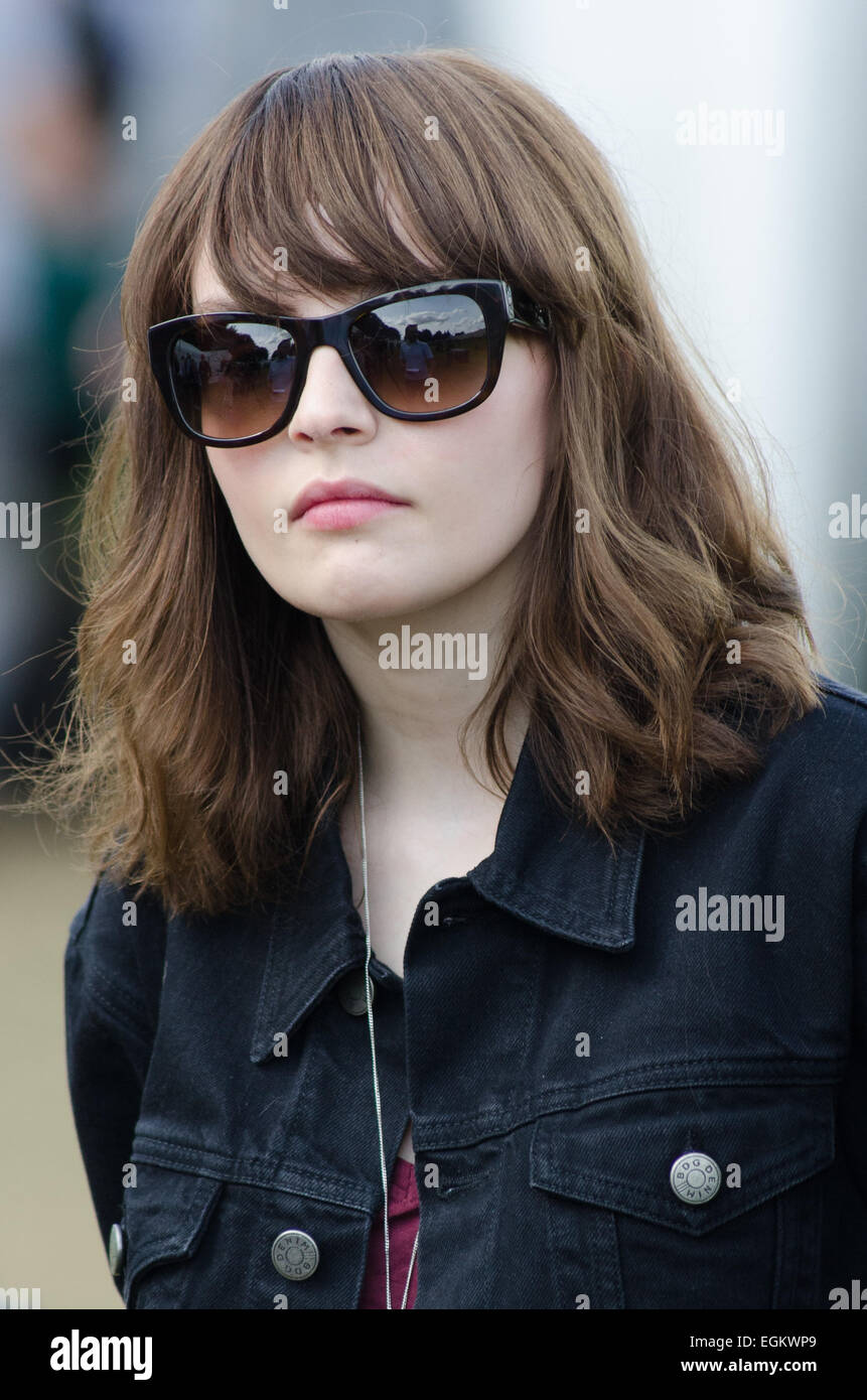 Lauren Mayberry aus Chvrches backstage bei Leeds Festival Featuring: Lauren Mayberry Where: Leeds, Vereinigtes Königreich bei: 24. August 2014 Stockfoto