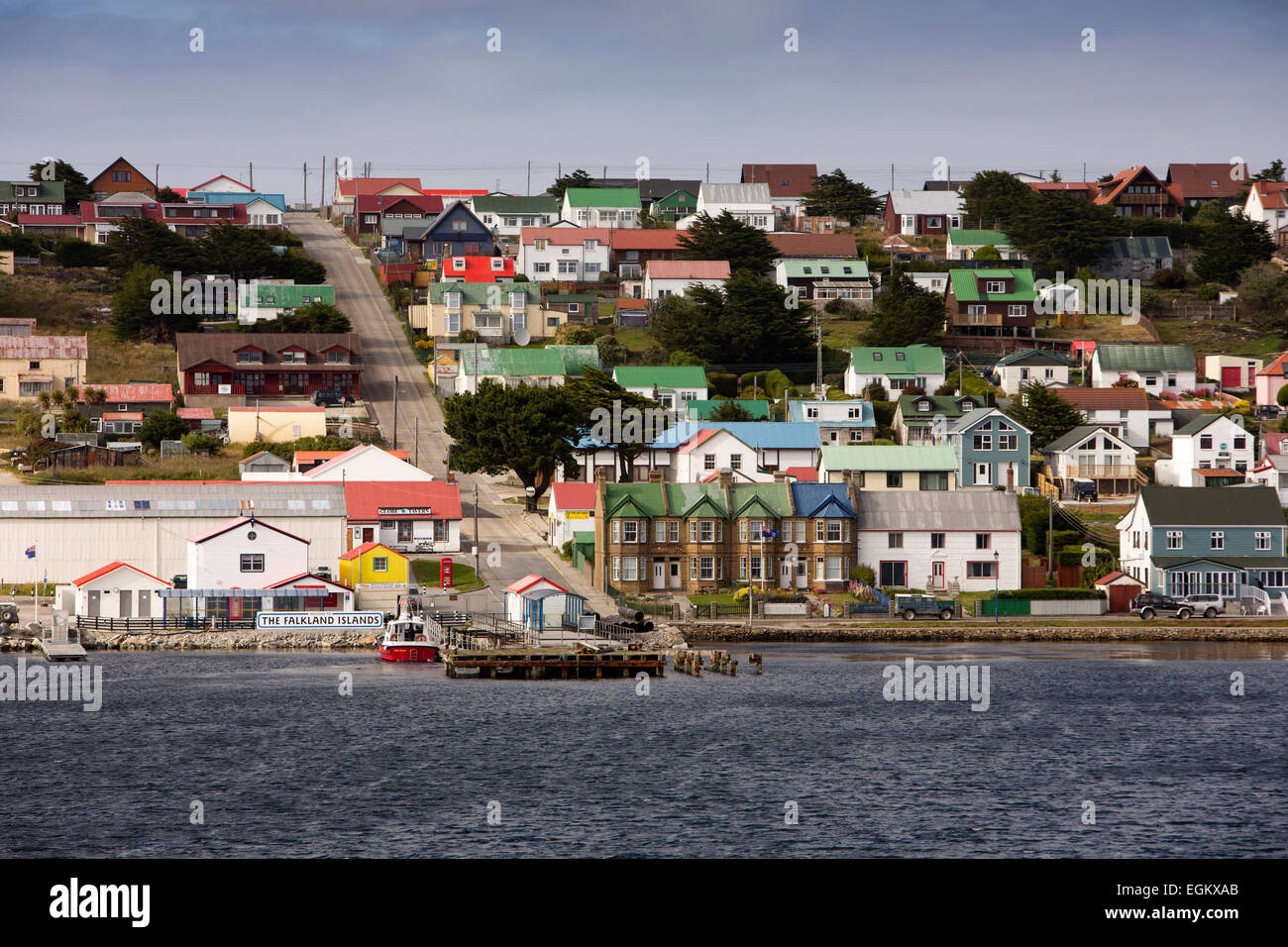 Südatlantik, Falkland, Stanley, Altstadt, Steg und neues Besucherzentrum Stockfoto