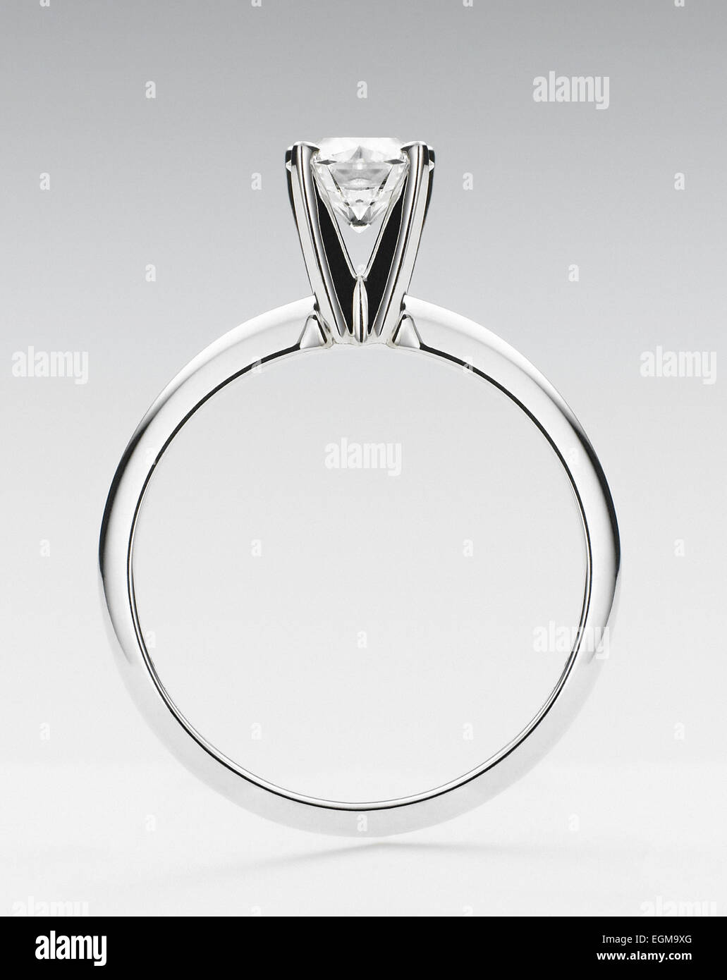 Diamant-Verlobungsring Stockfoto