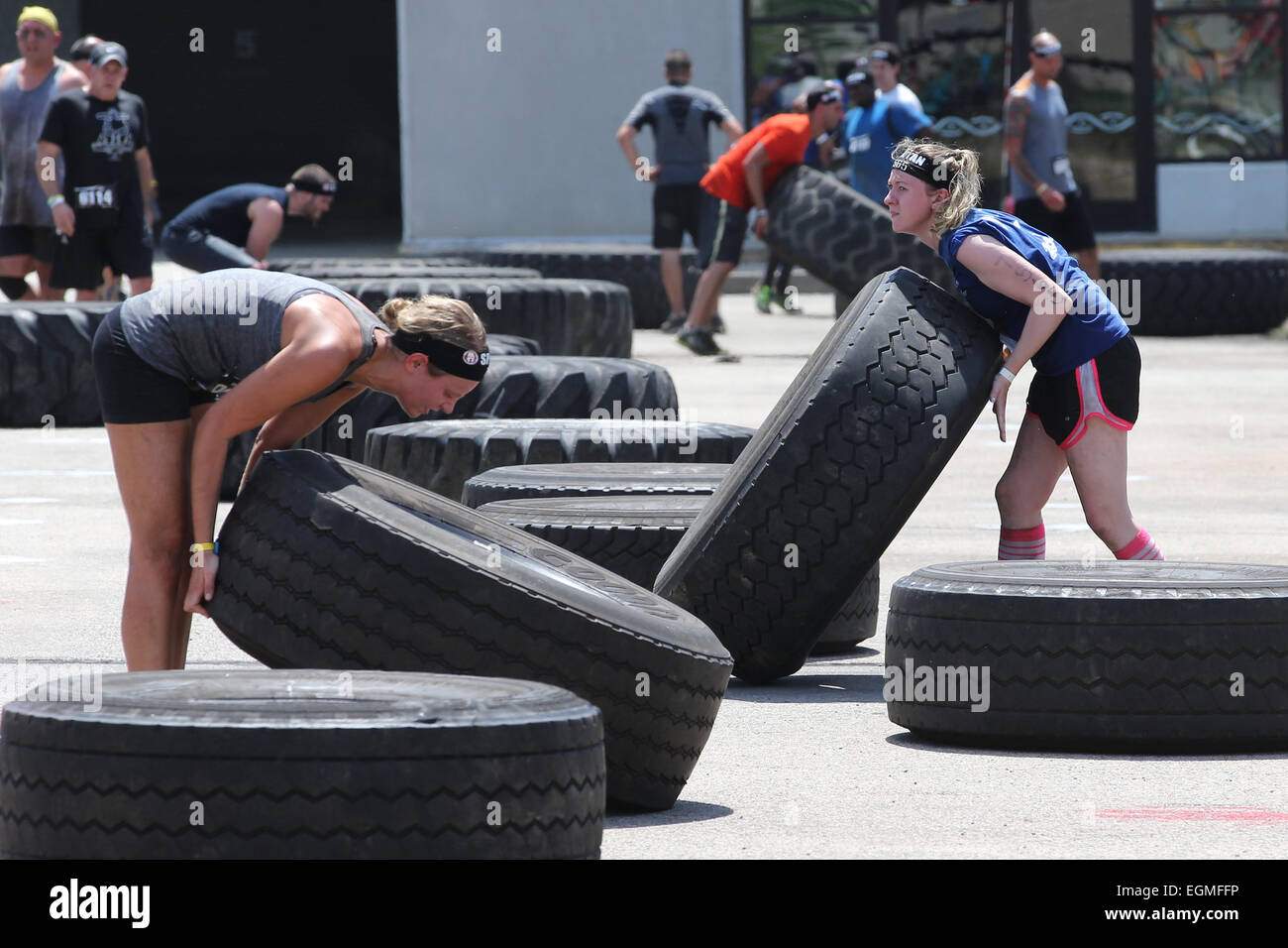 Wettbewerber in Aktion während der Reebok Spartan Race. Mohegan Sun, Uncasville, Connecticut, USA. Stockfoto