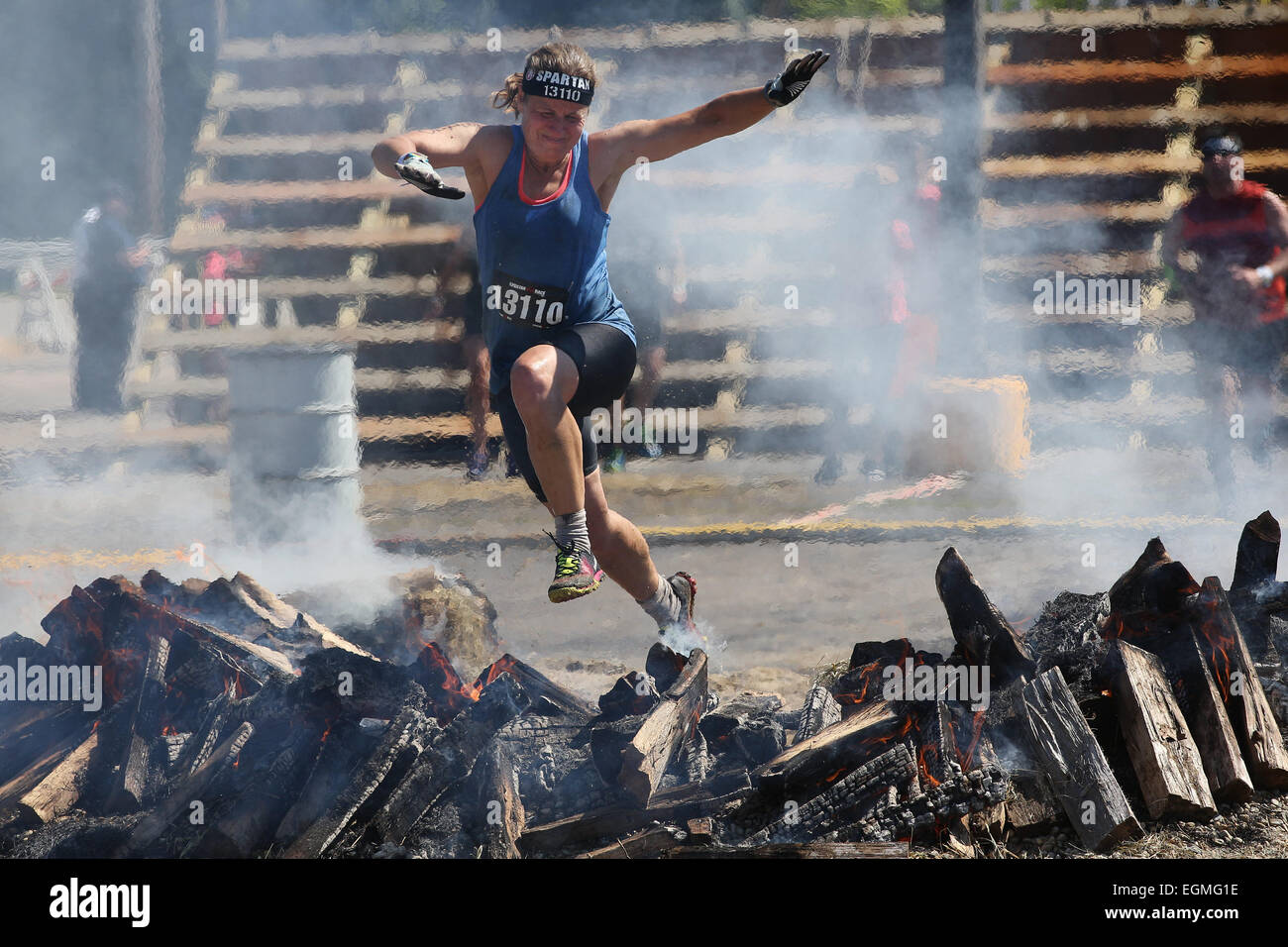 Wettbewerber in Aktion während der Reebok Spartan Race. Mohegan Sun, Uncasville, Connecticut, USA. Stockfoto