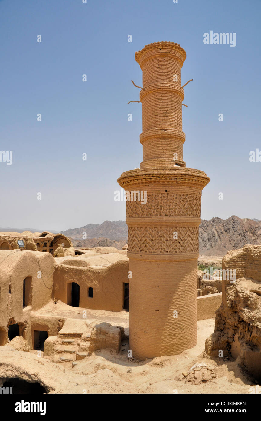 Ruinen der alten Häuser im Dorf Kharanaq im Iran Stockfoto