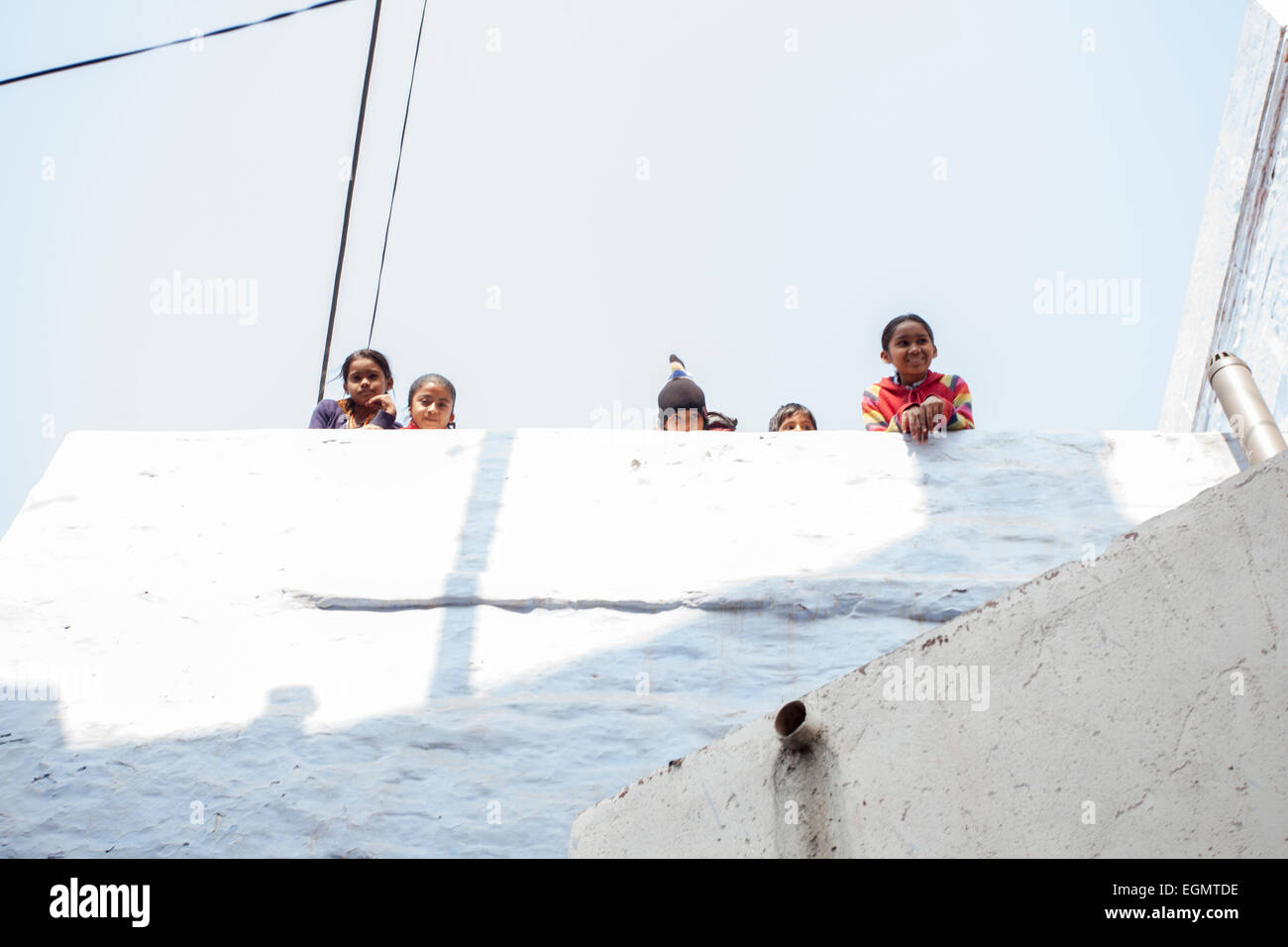 Indische Kinder in die blaue Stadt (Jodhpur) Stockfoto