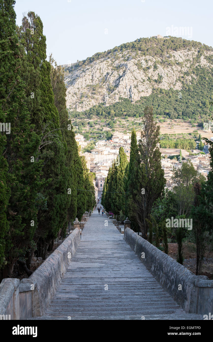 365 Stufen der Calle de Calvari in Pollensa, Mallorca, Spanien Stockfoto