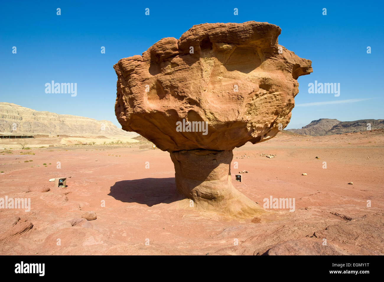 "Der Pilz" Felsformation im Timna Park im südlichen Negev-Wüste in Israel Stockfoto