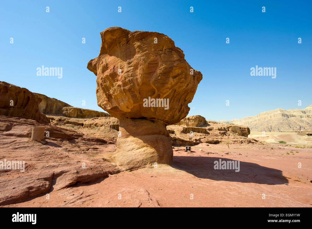 "Der Pilz" Felsformation im Timna Park im südlichen Negev-Wüste in Israel Stockfoto