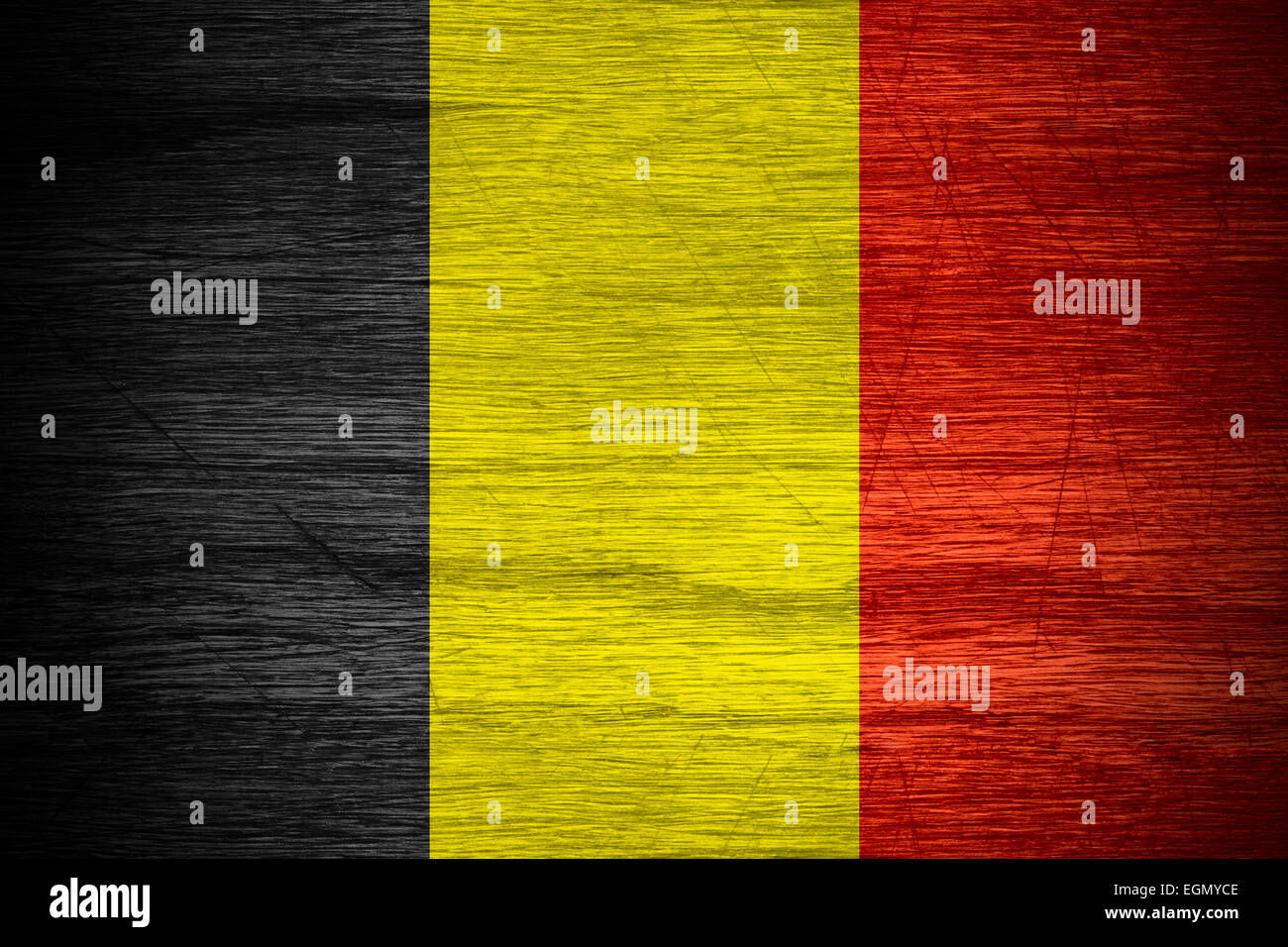 Belgien-Flagge oder belgischen Banner auf Holz Textur Stockfoto
