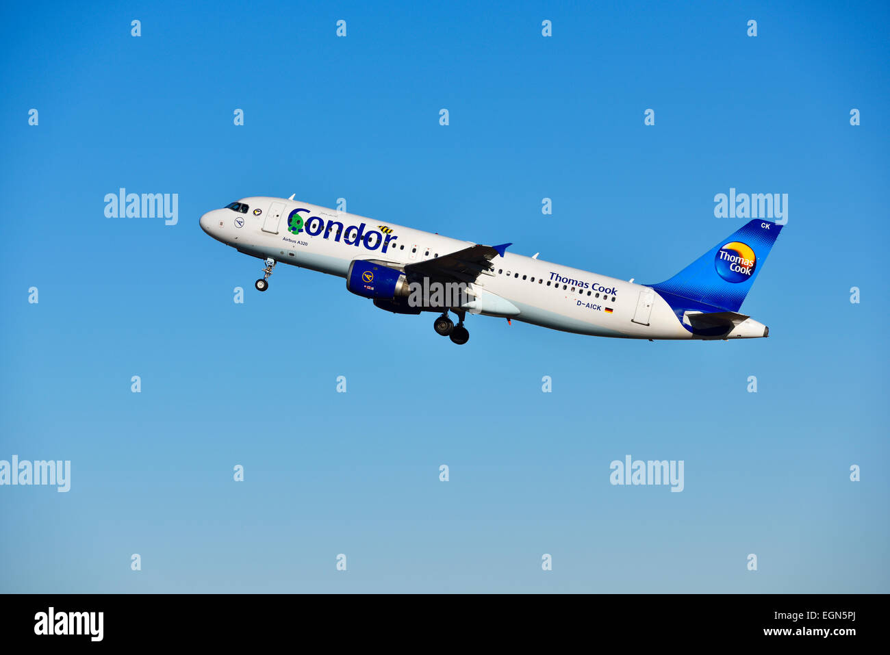Condor Airbus a 320 ausziehen, nehmen, beginnen, Flugzeuge, Flugzeug, Flugzeug, Stockfoto