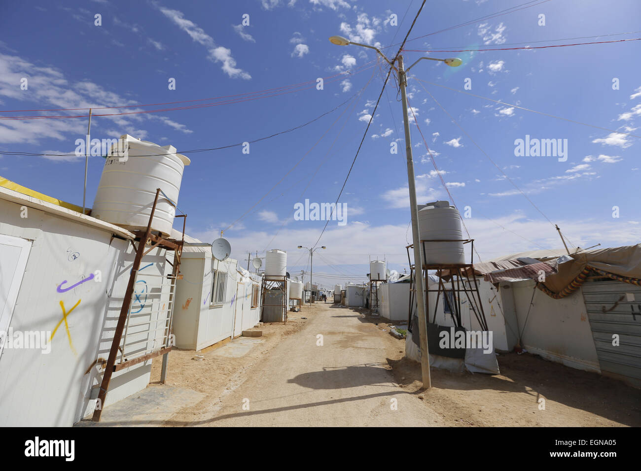 27. Februar 2015 - Al-Za'Tari r.c., Al-Mafraq, Jordanien-die Straßen und Gassen Wochenende im Al-Za'tari Camp für syrische Flüchtlinge in Jordanien. © Mustafa Bader/ZUMA Draht/Alamy Live-Nachrichten Stockfoto