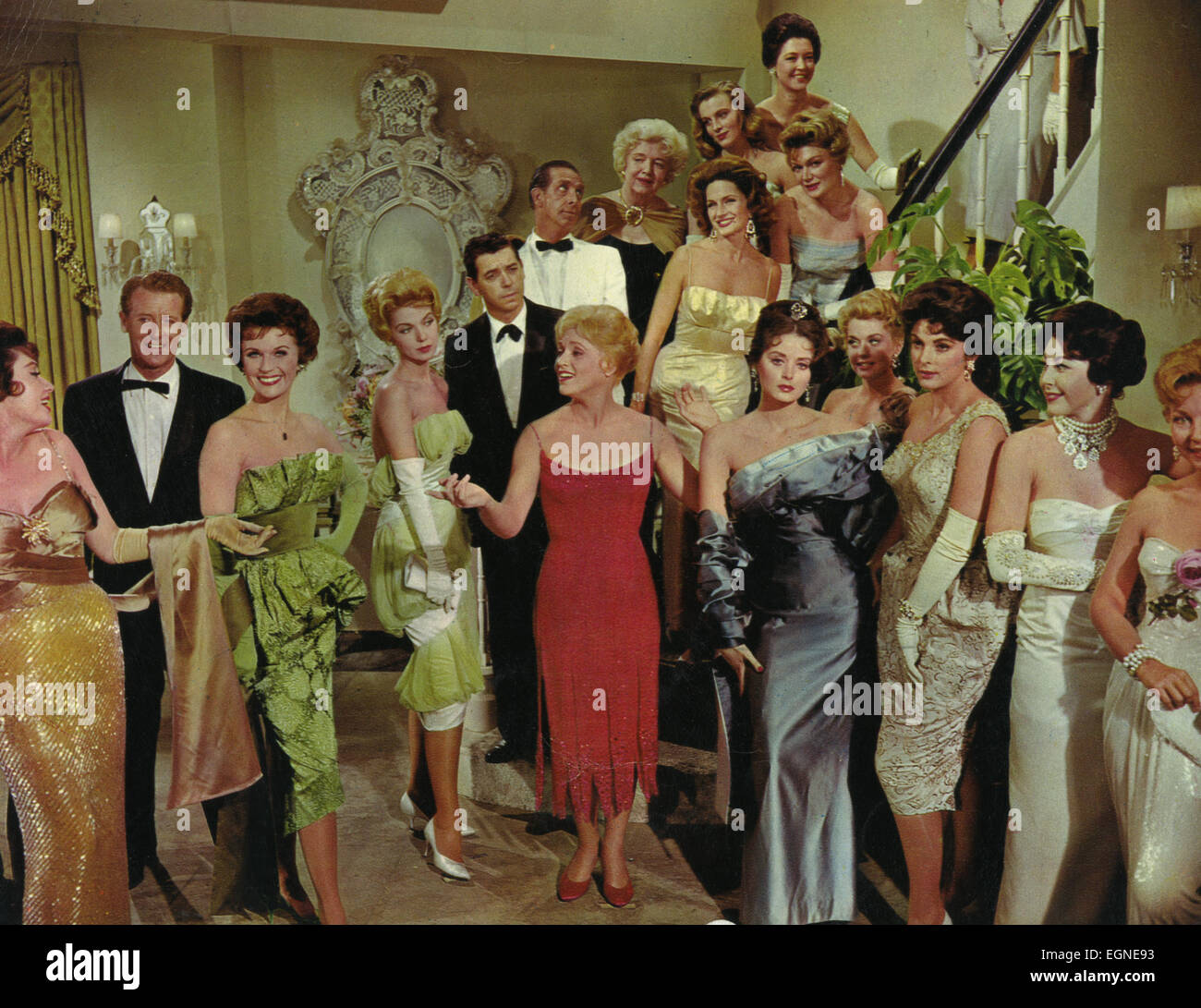 Glocken werden läuten 1960 Warner Bros Film mit Judy Holliday im roten Kleid Stockfoto