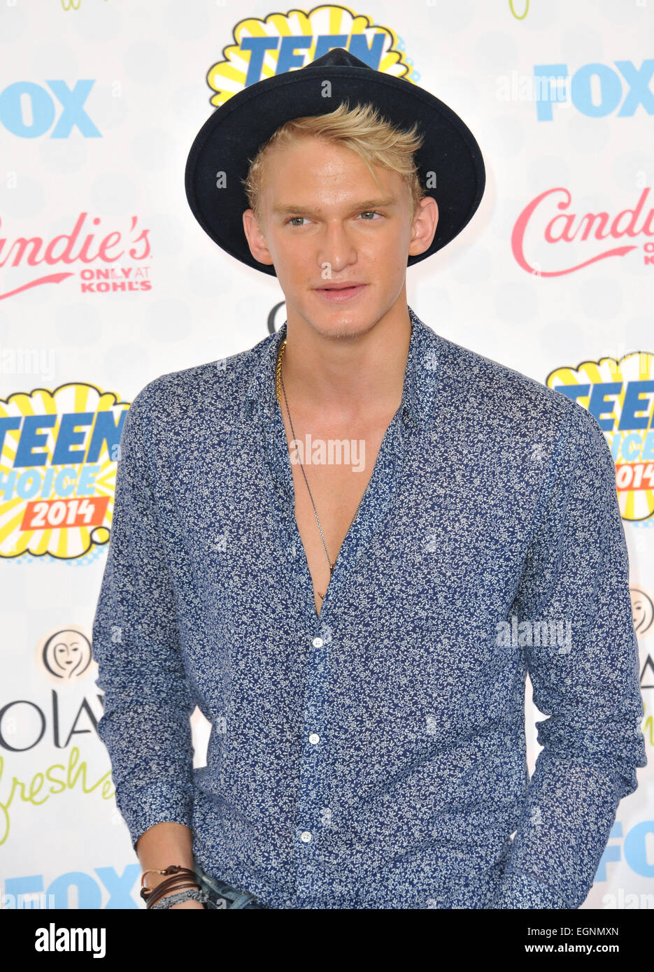 LOS ANGELES, CA - 10. August 2014: Cody Simpson auf der 2014 Teen Choice Awards im Shrine Auditorium. Stockfoto