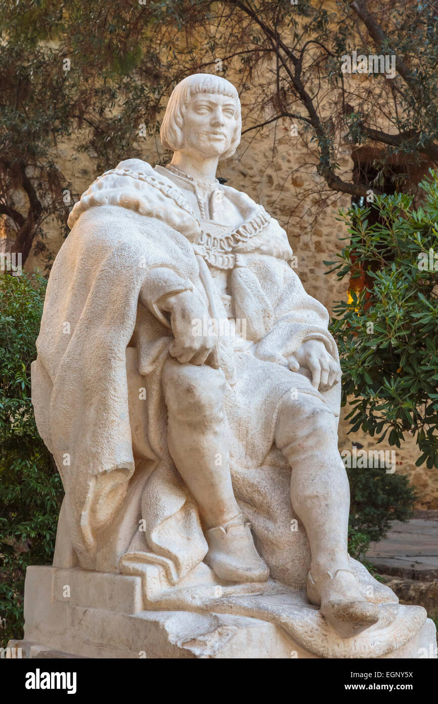 Statue des portugiesischen König Manuel i., den glücklichen, 1469-1521, die Burg von St. George in Lissabon, Portugal. Stockfoto