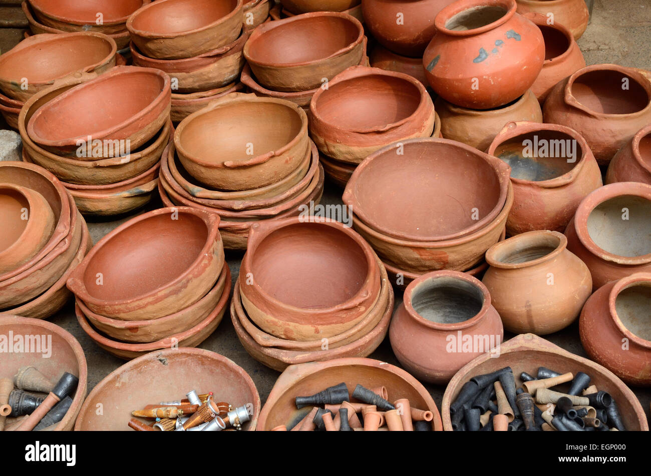 Indische kochtöpfe -Fotos und -Bildmaterial in hoher Auflösung – Alamy