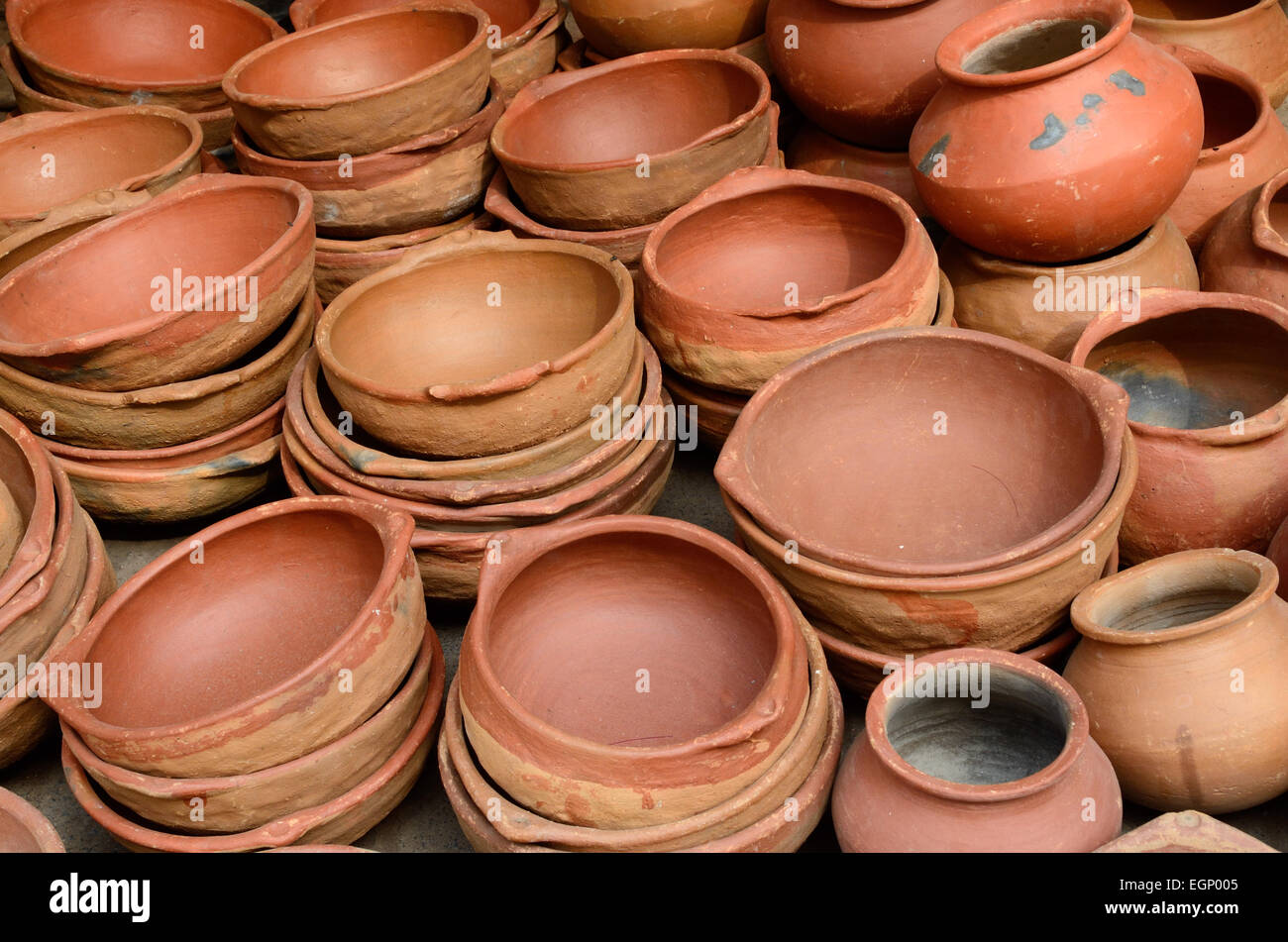 Indische Ton Kochen Töpfe Orchha Madhya Pradesh, Indien Stockfoto