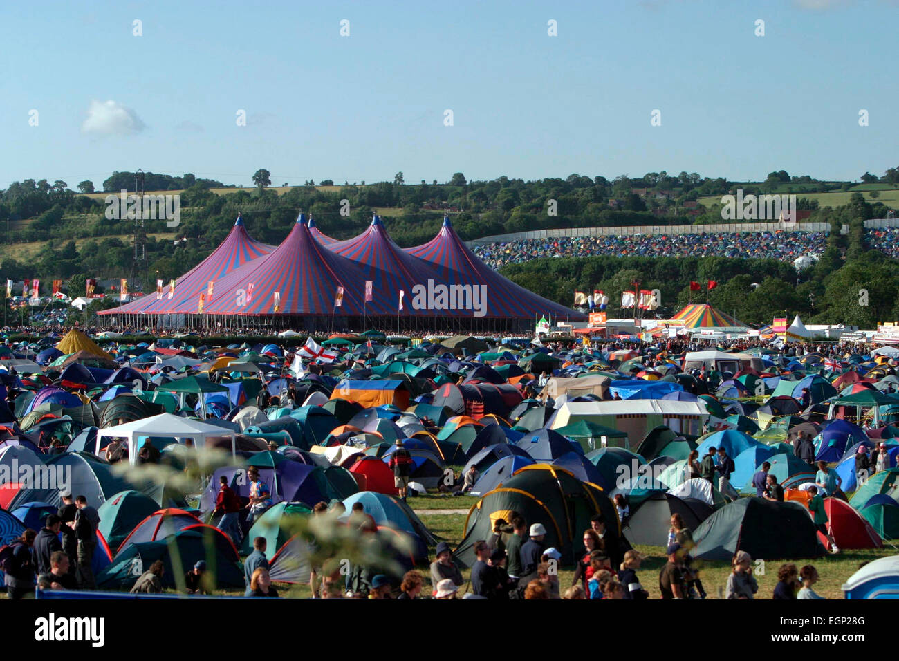 Der Tanz Zelt, Glastonbury Festival, Pilton, Somerset, Großbritannien 27. Juni 2003. Stockfoto