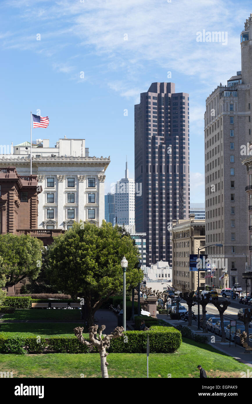 Blick auf das Gebäude der Bank of America von Nob Hill, San Francisco. Stockfoto