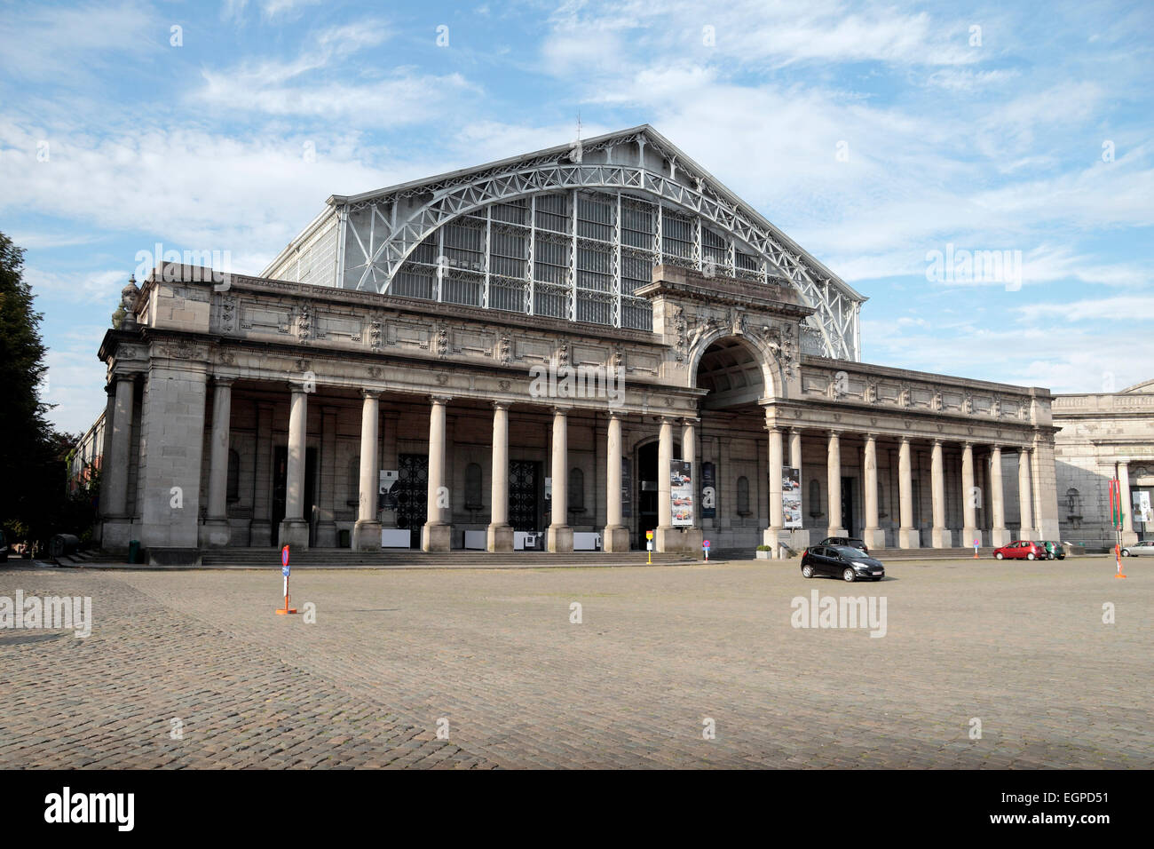 Außenansicht des AutoWorld, ein Oldtimer-Museum in Brüssel, Belgien. Stockfoto