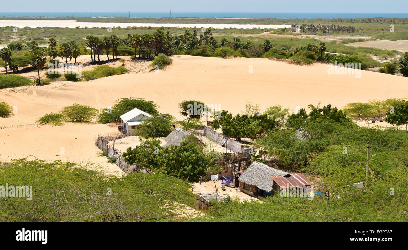 Einsamen armen indischen Dorfhäuser in Rameswaram Dhanushkodi Grenzbereich von Tamil Nadu, Indien Stockfoto