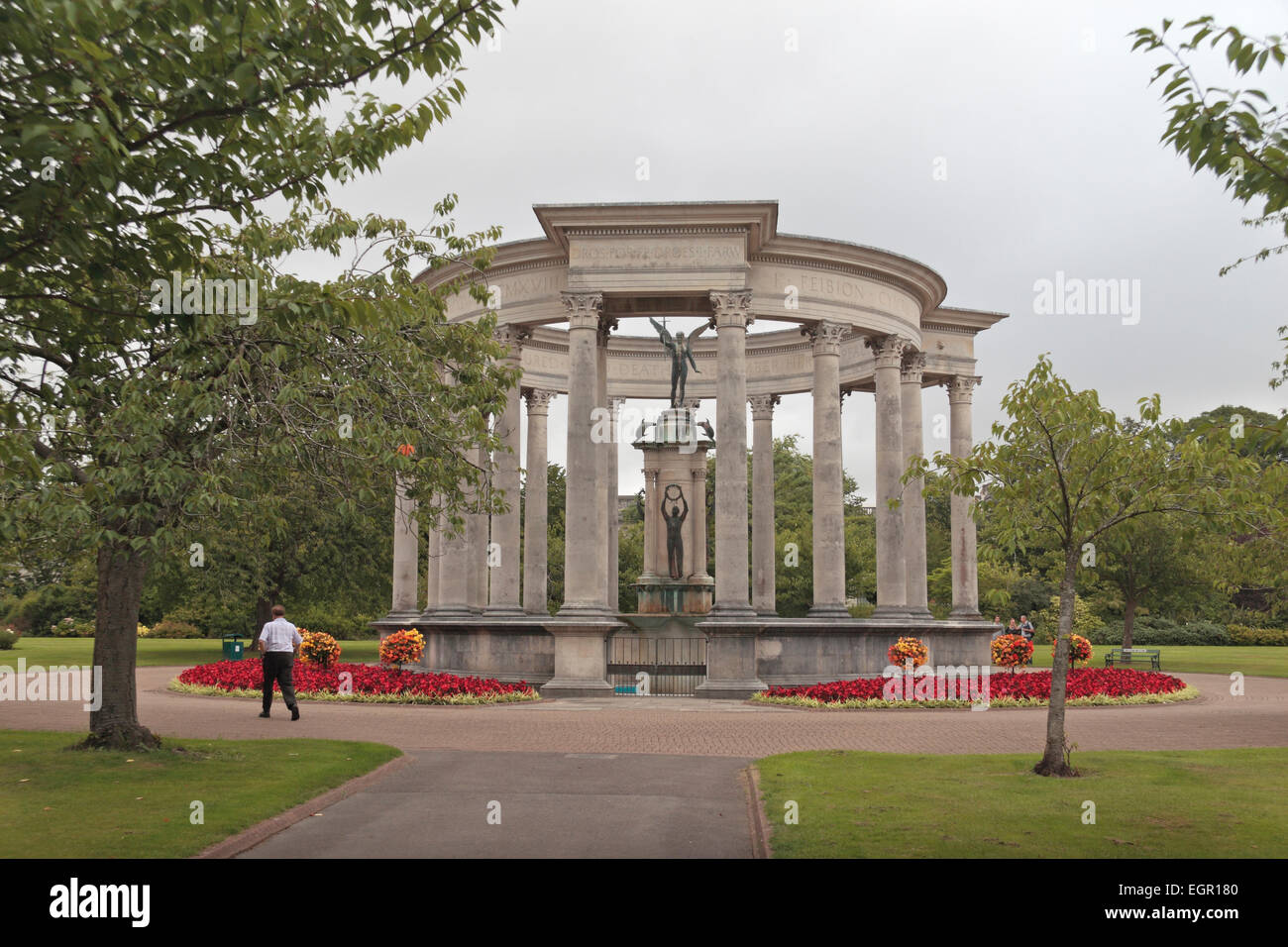 Die walisische National War Memorial in Alexandra Gardens, Cathays Park, Cardiff, Wales. Stockfoto