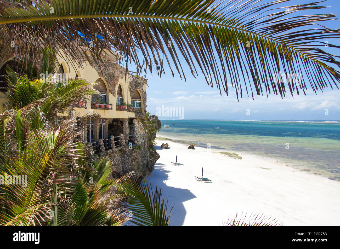 Weißen Sandstrand von Mombasa North Coast Beach, Mombasa, Kenia, Afrika