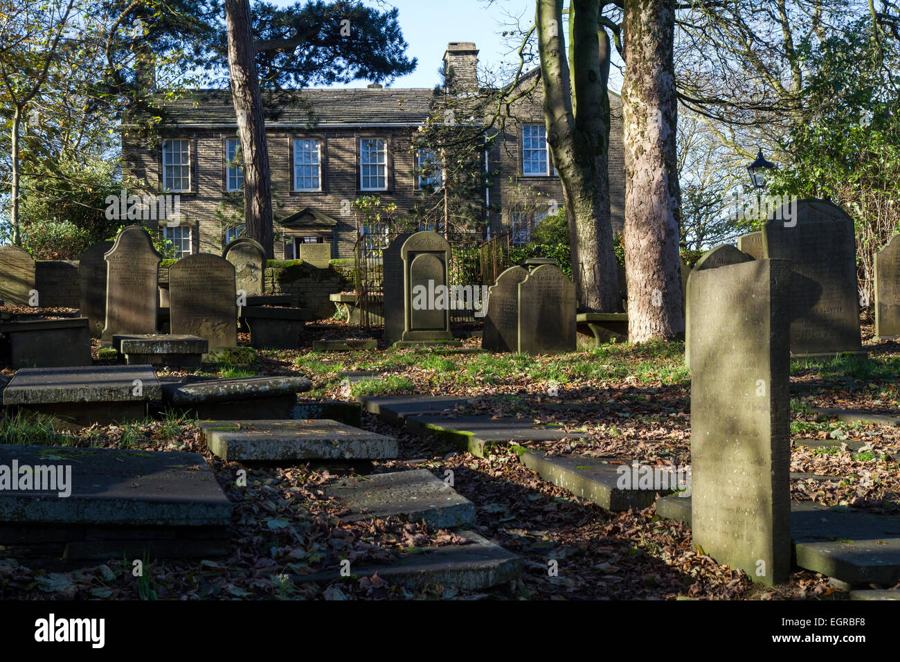Bronte Parsonage und Haworth Kirchhof Stockfoto