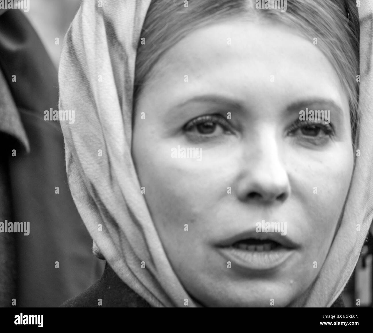 Kiew, Ukraine 1. März 2015. Yulia Timoshenko während der Rallye. -Aktivisten fordern, dass die Freigabe der ukrainischen Regierung zwingt pilot Nadiya Savchenko aus dem russischen Gefängnis. Nadiya Savchenko während seiner Zeit mit der ukrainischen Regierungskräfte wurde am 17. Juni durch pro-russischen Kämpfer der selbsternannten Volksrepublik Luhansk erobert und Wesen bleibt im russischen Gefängnis, beschuldigte der angebliche Verwicklung in den Tod von zwei russischen Journalisten Credit: Igor Golovnov/Alamy Live News Stockfoto