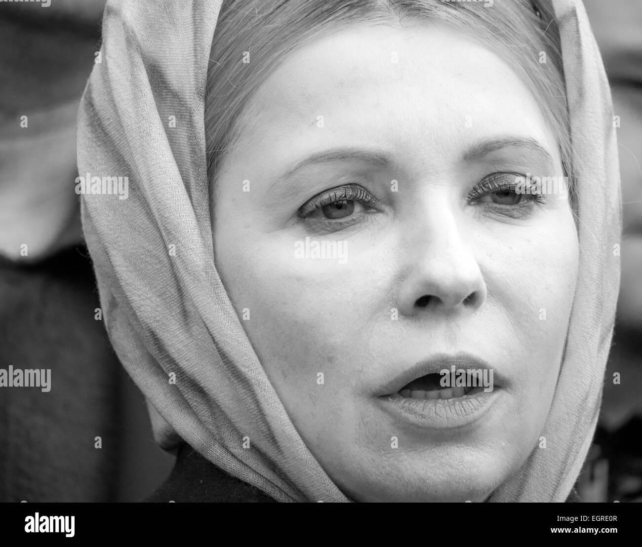 Kiew, Ukraine 1. März 2015. Yulia Timoshenko während der Rallye. -Aktivisten fordern, dass die Freigabe der ukrainischen Regierung zwingt pilot Nadiya Savchenko aus dem russischen Gefängnis. Nadiya Savchenko während seiner Zeit mit der ukrainischen Regierungskräfte wurde am 17. Juni durch pro-russischen Kämpfer der selbsternannten Volksrepublik Luhansk erobert und Wesen bleibt im russischen Gefängnis, beschuldigte der angebliche Verwicklung in den Tod von zwei russischen Journalisten Credit: Igor Golovnov/Alamy Live News Stockfoto