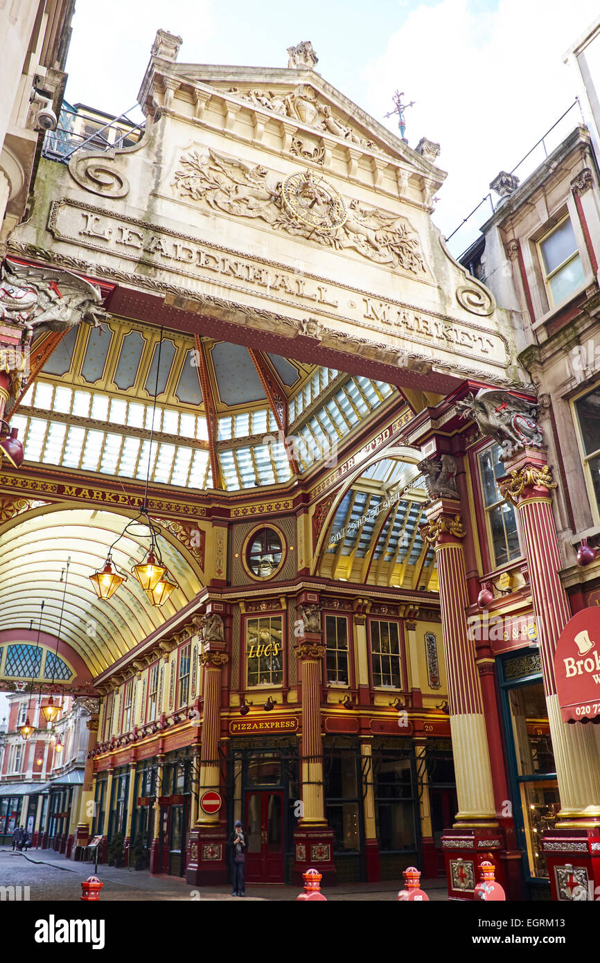 Leadenhall Market, entworfen von Sir Horace Jones Stadt von London UK Stockfoto