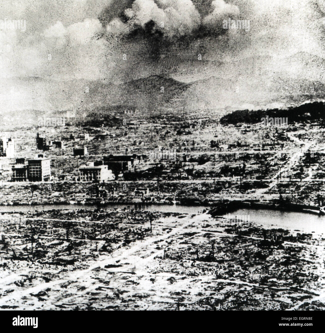 HIROSHIMA, Japan, nachdem die Atombombe "Little Boy" über 6. August 1945 von einem USAF b-29 Bomber Enola Gay abgeworfen wurde Stockfoto