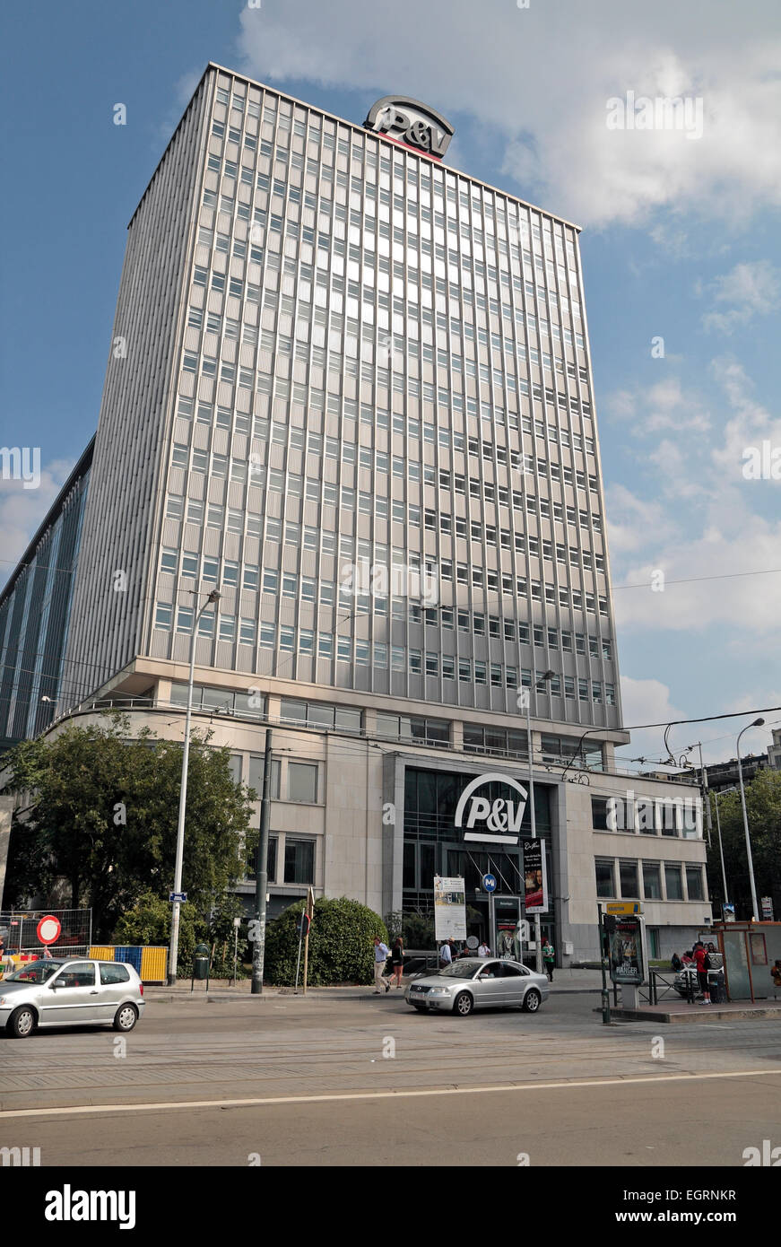 Der Hauptsitz von P & V Assurance Group, eine kooperative Versicherungsgruppe Koningsstraat 151 Brüssel 1210, Belgien. Stockfoto