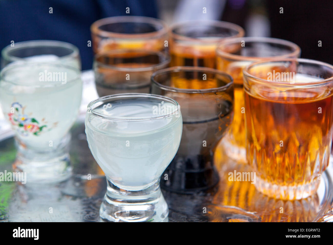 Wodka Schüsse, Alkohol Schüsse Gläser Stockfoto