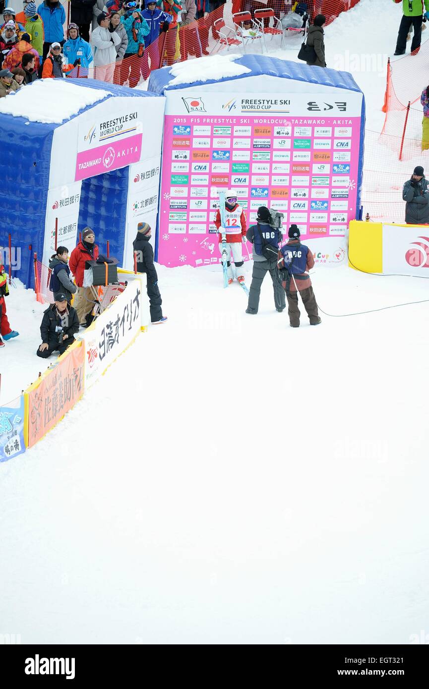 Tazawako, Akita, Japan. 28. Februar 2015. Junko Hoshino (JPN) Freestyle Ski: FIS Freestyle Ski World Cup Women Buckelpiste in Tazawako, Akita, Japan. © Hiroyuki Sato/AFLO/Alamy Live-Nachrichten Stockfoto
