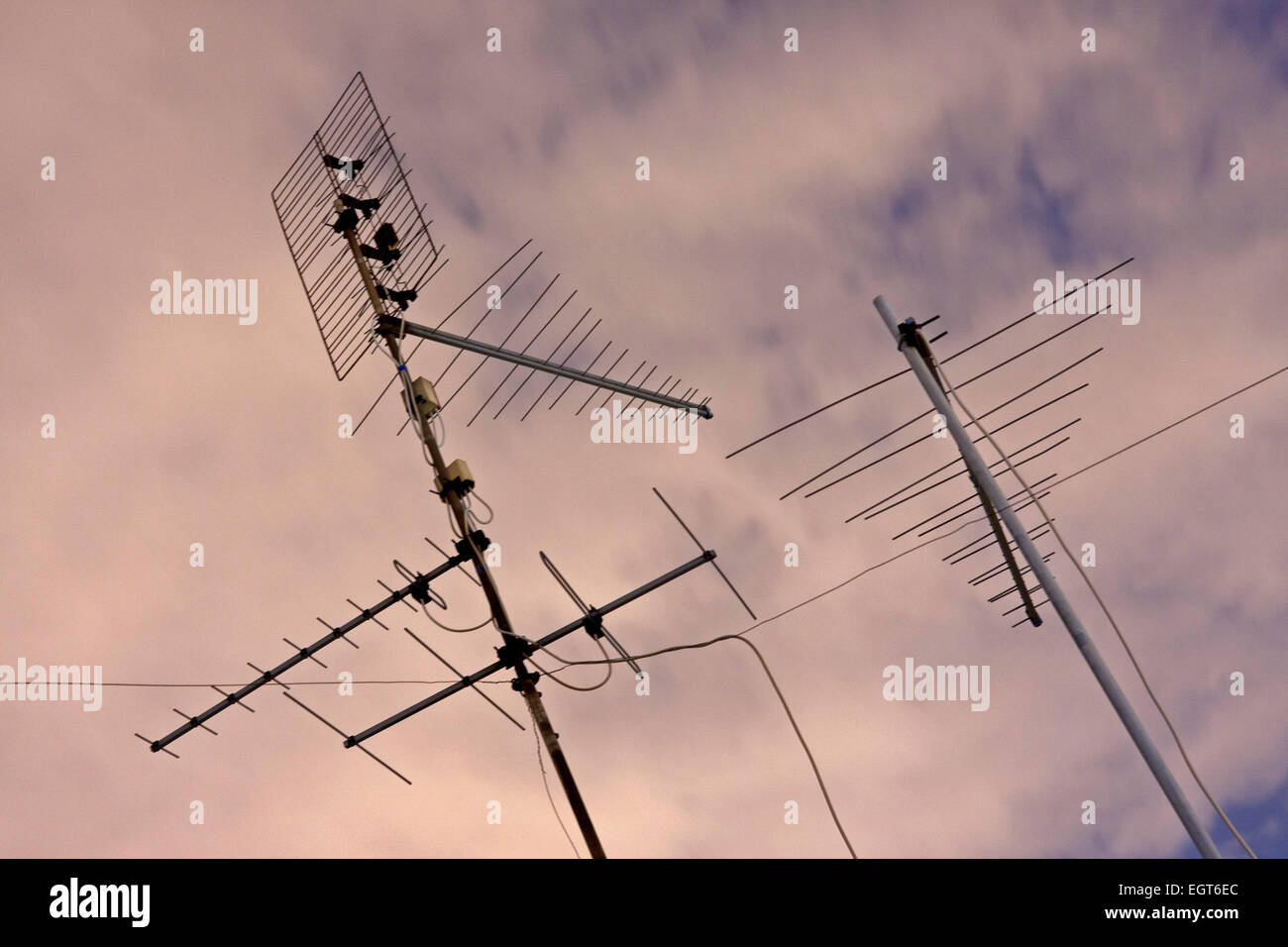 Antennen über einen violetten Himmel Stockfoto