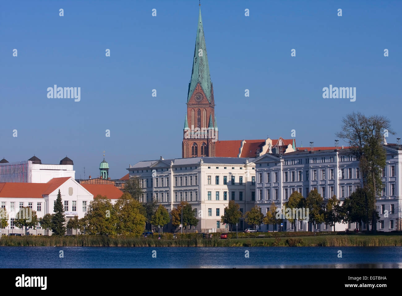 Old Town State Museum und die Kathedrale, Schwerin, Mecklenburg-Western Pomerania, Deutschland, Europa Stockfoto
