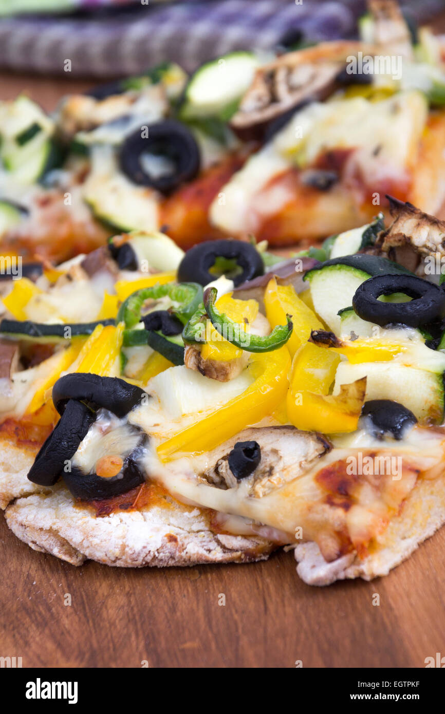 Gemüse, hausgemachte rustikale pizza Stockfoto