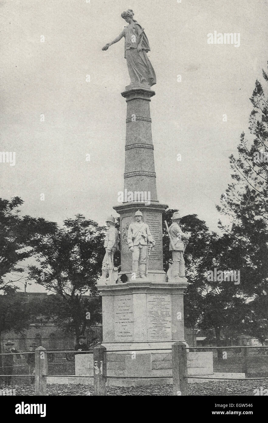 Soldaten - dieses Denkmal in Pietermaritzburg, in Natal, in Erinnerung an die Natal Kolonialsoldaten errichtet, in dem schrecklichen Massaker von Isandhlwana in den Zulu Krieg 1890er Jahren fiel Stockfoto