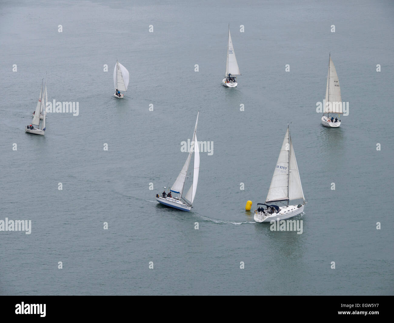 Luftaufnahme von Segelbooten racing Stockfoto