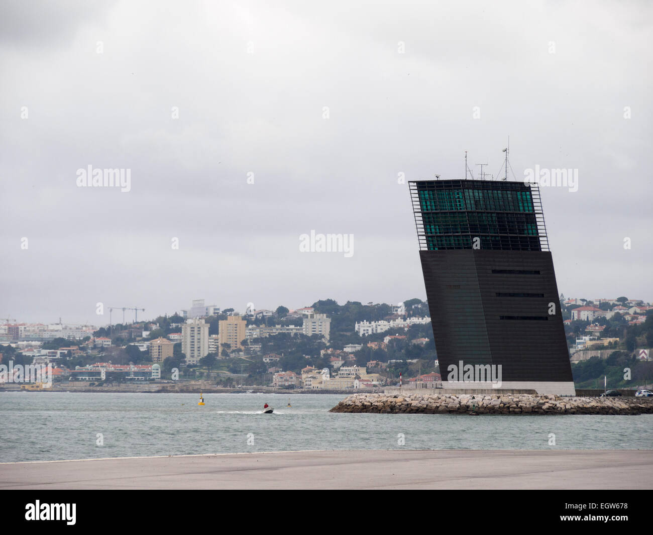 Maritime Traffic Control Center Tower in Lissabon, Portugal, Europa Stockfoto