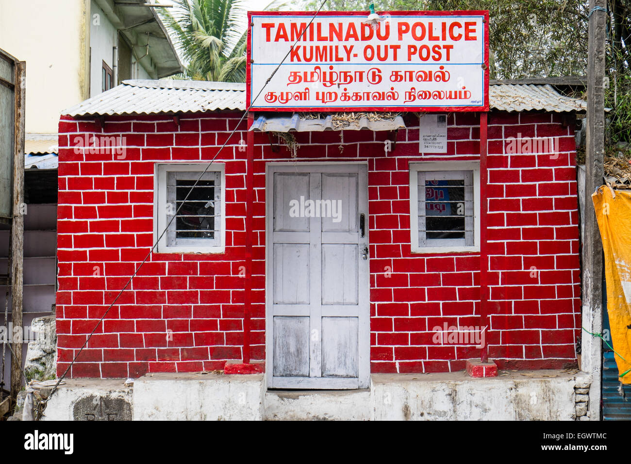 Ungewöhnliche Gebäude - Polizeistation, Kumily, Periyar, Kerala, Indien Stockfoto