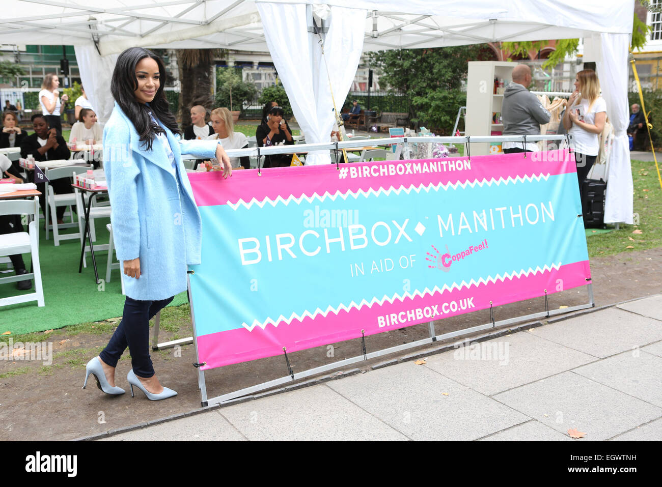 Celebrity Ambassador Sarah-Jane Crawford Coppafeel Gründer Kris Hallenga schließt sich an die Birchbox Manithon zugunsten der Wohltätigkeitsorganisation in Soho Square. Mitwirkende: Sarah-Jane Crawford wo: London, Vereinigtes Königreich bei: 29. August 2014 Stockfoto