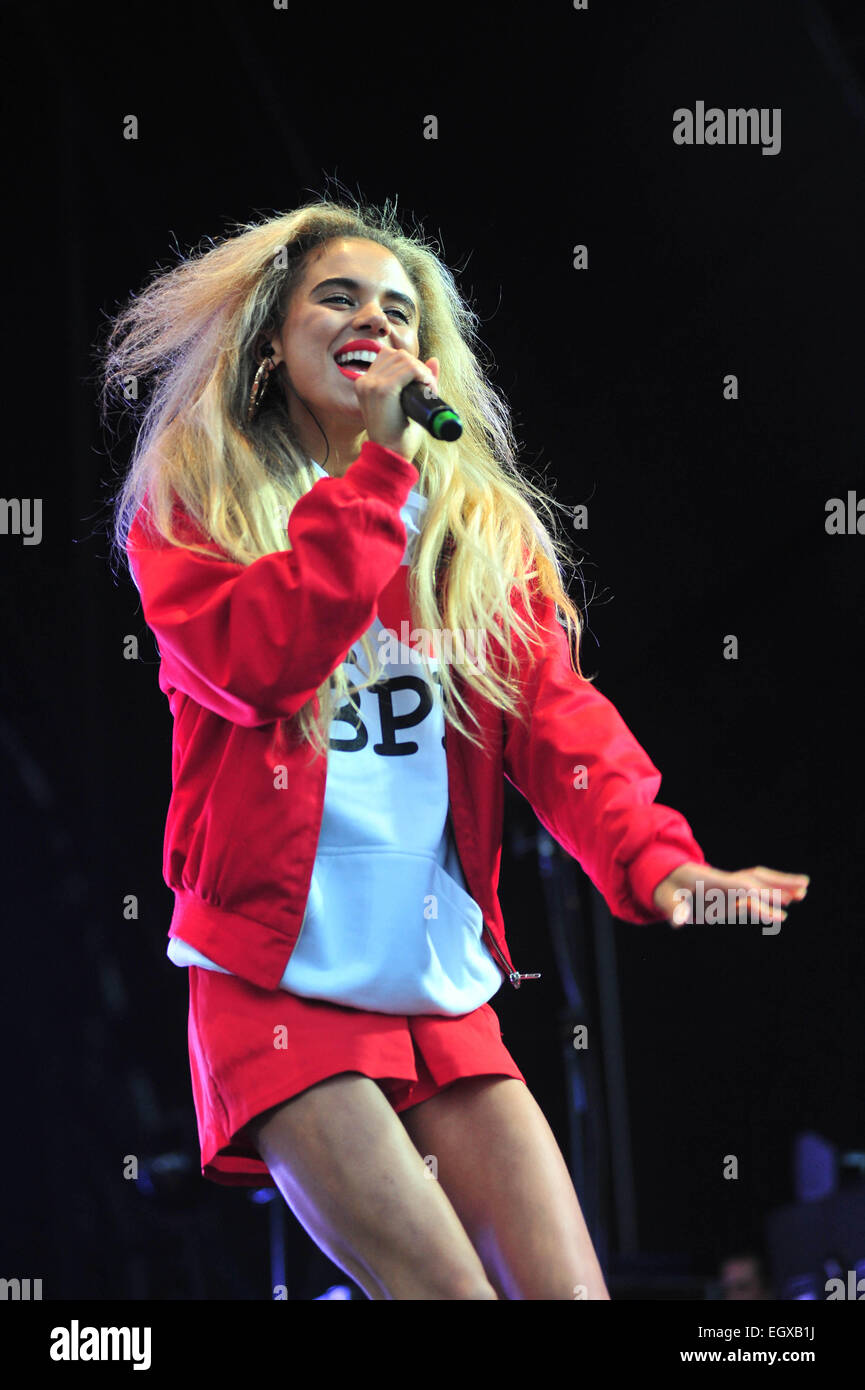 Neon Dschungel erklingt in Blackpool Lichter einschalten. Mitwirkende: Neon Dschungel wo: Liverpool, Vereinigtes Königreich bei: 29. August 2014 Stockfoto