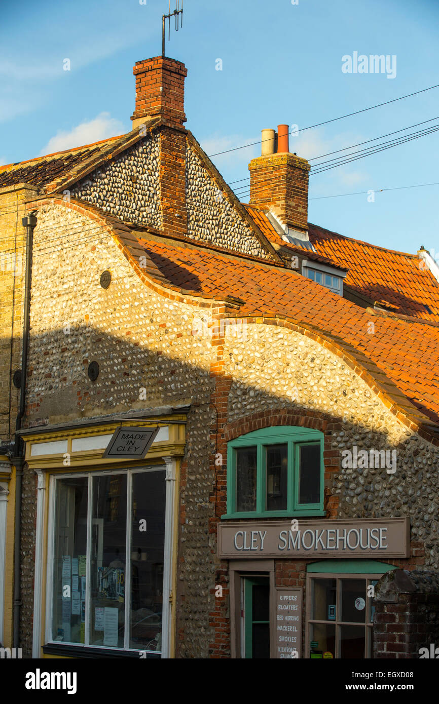Cley Räucherei, ein Geschäft, das traditionelle Fischgerichte und Meeresfrüchte, Norflk, UK raucht. Stockfoto