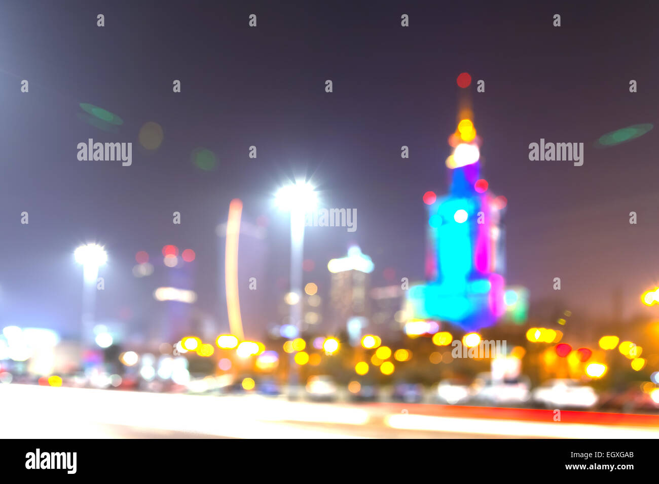 Zusammenfassung Hintergrund unscharf Stadt nachts gestellt. Stockfoto
